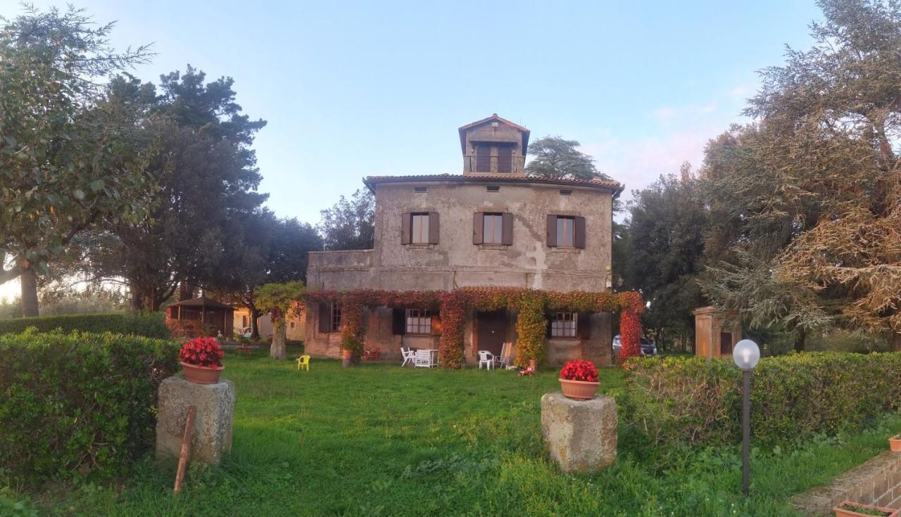 Agriturismo La Villetta San Lorenzo Nuovo Bagian luar foto